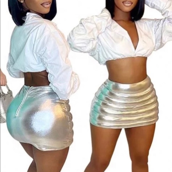 New Trendy mini skirt - Picture 3 of 3